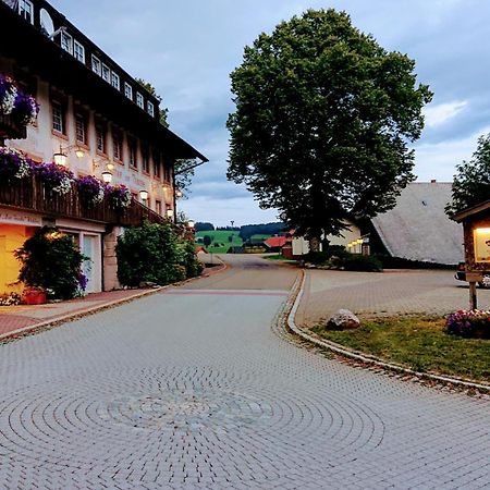 Zur Traube Schwarzwaldhotel & Restaurant Am Titisee Sankt Margen Exterior photo